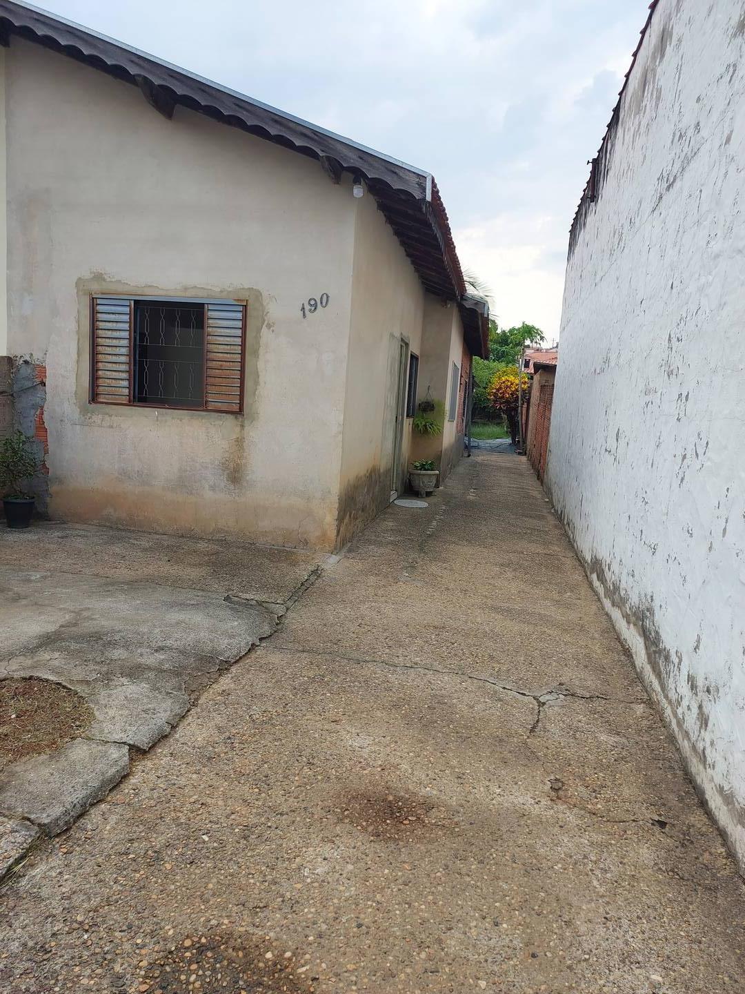 #CS 647 - Casa para Venda em São Pedro - SP