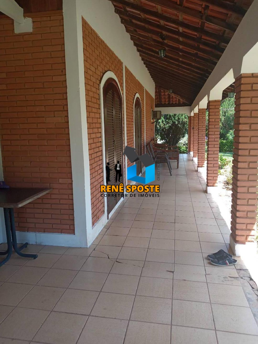 Fazenda à venda com 8 quartos, 800m² - Foto 4