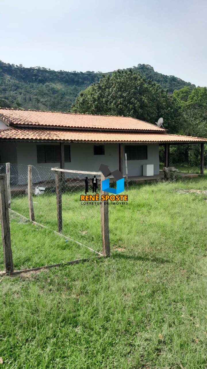 Fazenda à venda com 2 quartos, 200m² - Foto 2