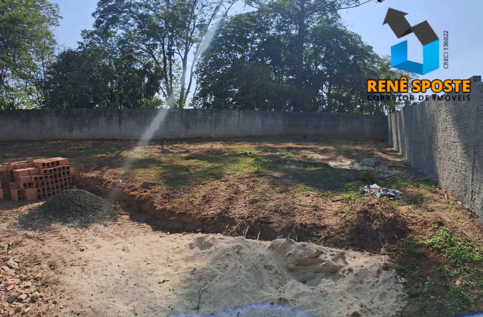 Terreno à venda, 360m² - Foto 1