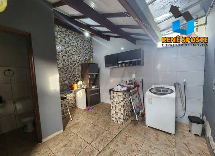 Casa à venda com 2 quartos, 80m² - Foto 3