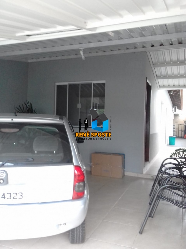 Casa à venda com 2 quartos, 61m² - Foto 2